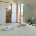 Melon Apartment *