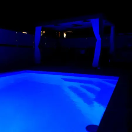 沃迪切麦伦公寓 * 沃迪切