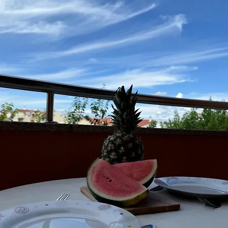 Melon *