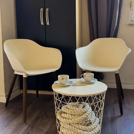 沃迪切麦伦公寓