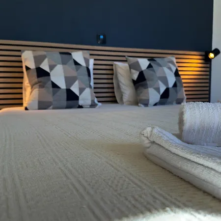 沃迪切麦伦公寓 * 沃迪切