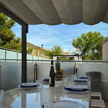 公寓 沃迪切麦伦公寓 沃迪切