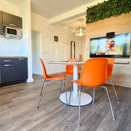 沃迪切麦伦公寓 沃迪切